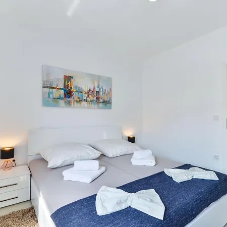 Olujic 2 By Interhome *