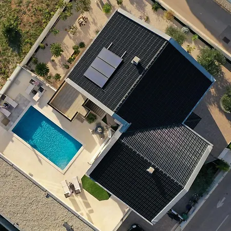 Apartman Olujic 2 By Interhome Vir