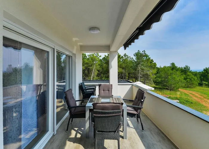 Apartman Olujic 2 By Interhome *