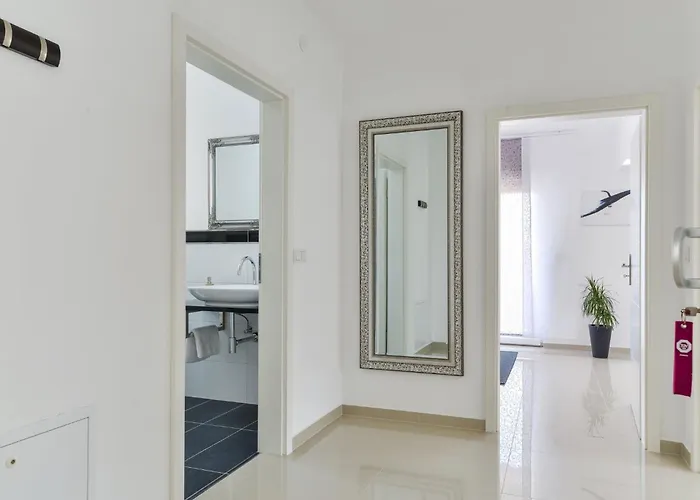 Olujic 2 By Interhome