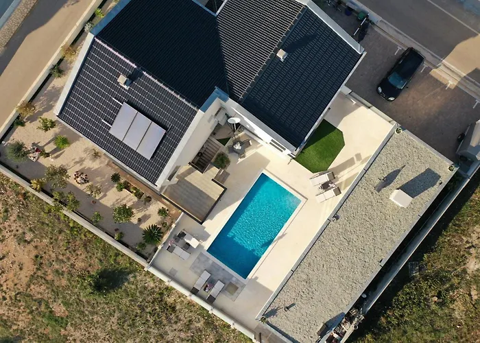 Apartman Olujic 2 By Interhome