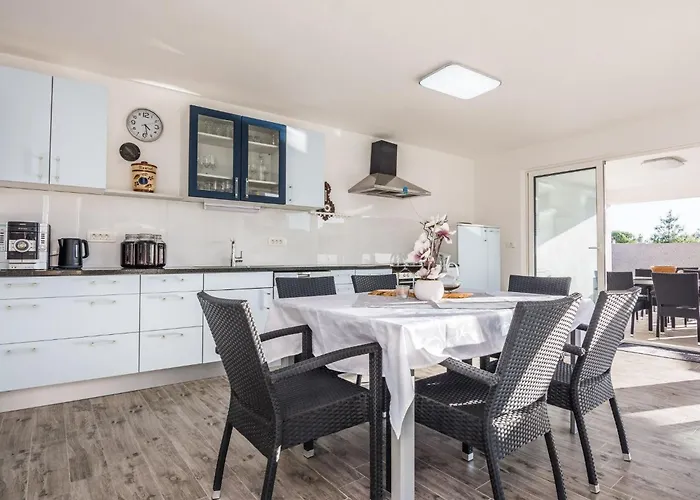 Olujic 2 By Interhome Apartman *